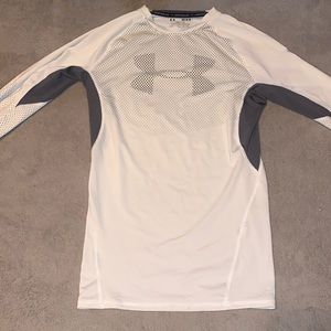 Under armor fitted long sleeve shirt